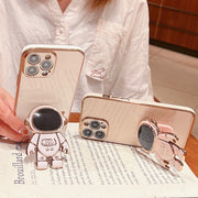 For iPhone 15 Electroplating Astronaut Holder Phone Case(White)