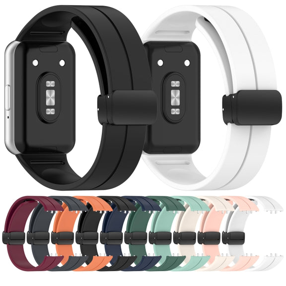 For Samsung Galaxy Fit 3 SM-R390 Magnetic Folding Buckle Silicone Watch Band(White)