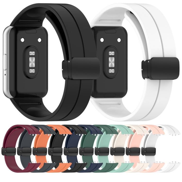 For Samsung Galaxy Fit 3 SM-R390 Magnetic Folding Buckle Silicone Watch Band(White)