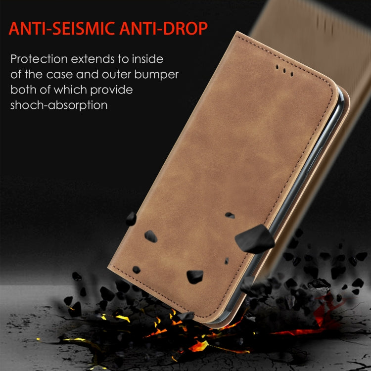 For Google Pixel 9 Retro Skin Feel Magnetic Flip Leather Phone Case(Black)