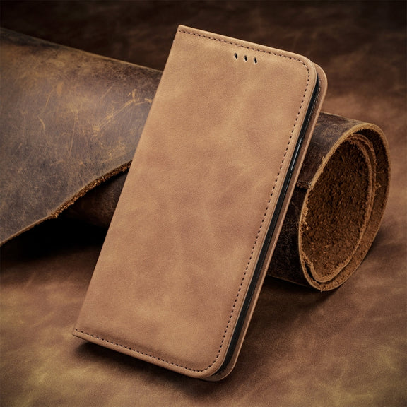 For Honor Magic6 Pro Retro Skin Feel Magnetic Flip Leather Phone Case(Brown)