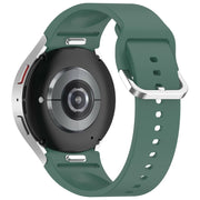 For Samsung Galaxy Watch7 40 / 44mm Solid Color Silver Buckle Quick Release Silicone Watch Band(Dark Green)