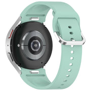 For Samsung Galaxy Watch7 40 / 44mm Solid Color Silver Buckle Quick Release Silicone Watch Band(Light Green)
