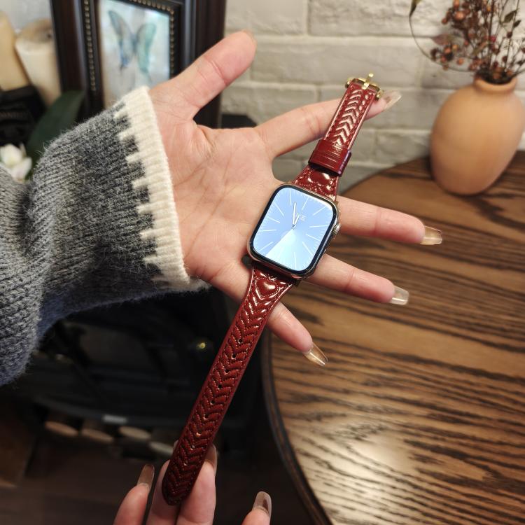 For Apple Watch 46mm / 49mm / 45mm / 44mm Heart-Shaped Embossed Leather Watch Band(Wine Red)