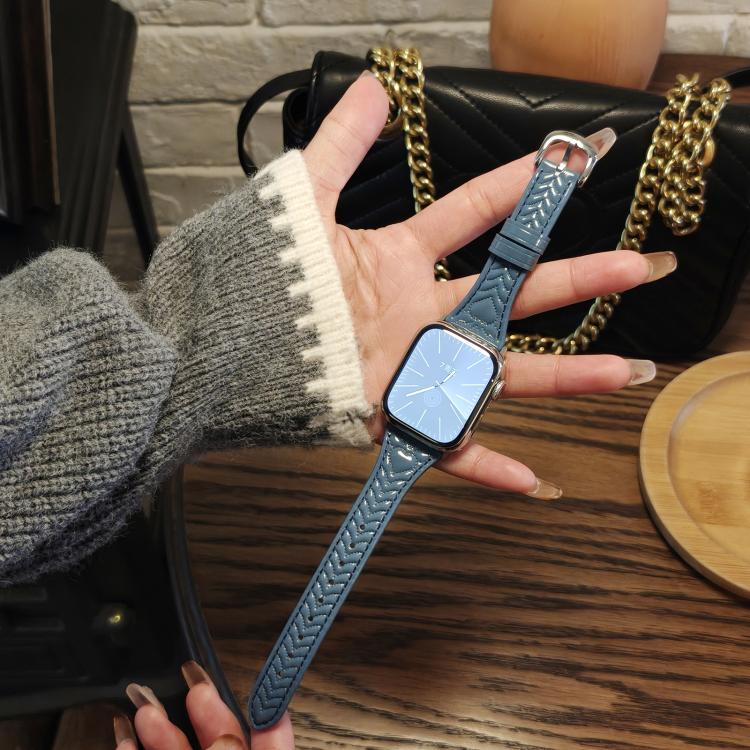 For Apple Watch 46mm / 49mm / 45mm / 44mm Heart-Shaped Embossed Leather Watch Band(Chrysanthemum Blue)