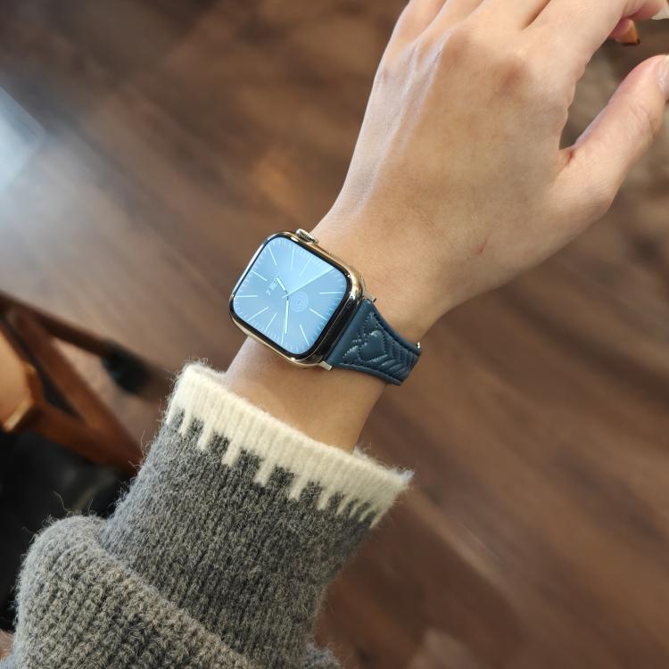 For Apple Watch 42mm / 41mm / 40mm / 38mm Heart-Shaped Embossed Leather Watch Band(Chrysanthemum Blue)