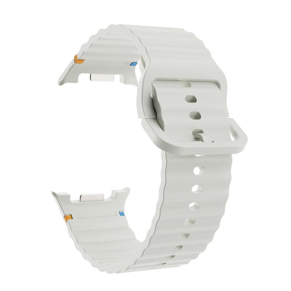 For Samsung Galaxy Watch8 44mm Diamond Bezel and Wavy Grain Stitched Color Buckle Silicone Watch Band(Starlight Silver)