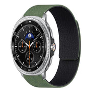 For Samsung Galaxy Watch8 / 8 Classic Lychee Texture Soft Magnetic Silicone Watch Band(Green Black)