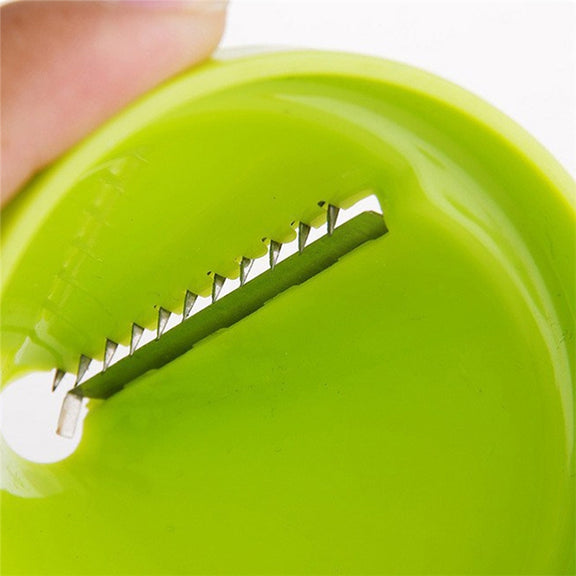 Kitchen Funnel Model Spiral Slicer Vegetable Shred Carrot Cutter(Red)
