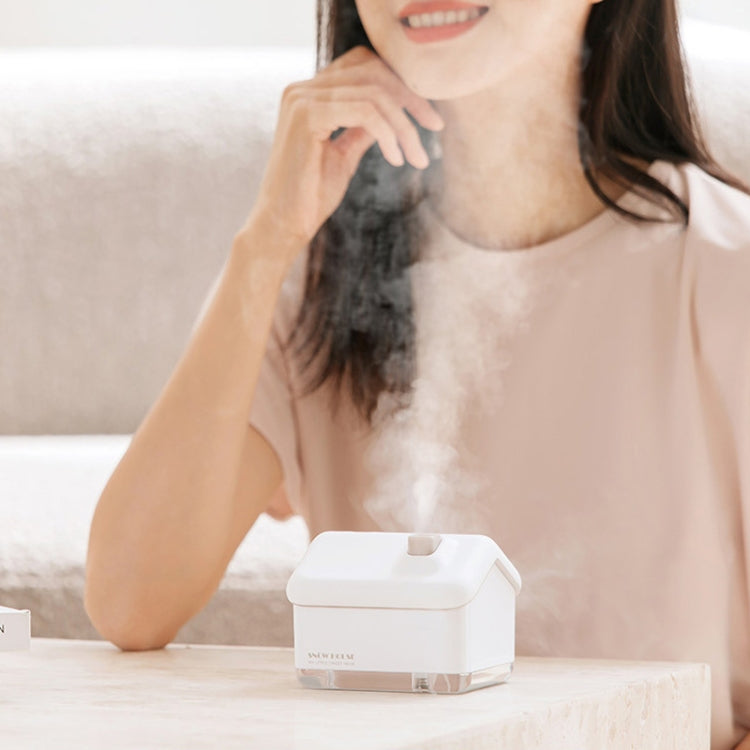 QB2020-008-G1 Mini Snow House Air Humidifier USB Bedroom Christmas Humidifier(White)