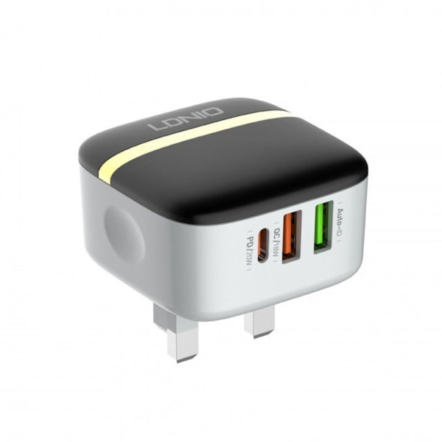 LDNIO A3513Q 32W QC3.0 3 USB Ports Phone Adapter UK Plug with Type-C Cable