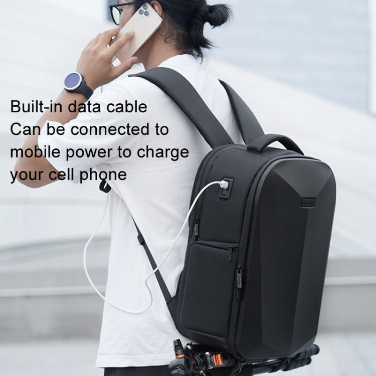 Cwatcun D108 Large Hard Shell Shoulder Camera Bag Water-resistant Shockproof Photography Pack