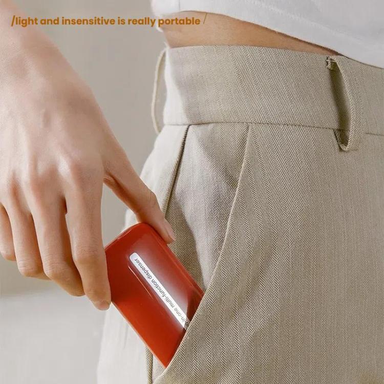 Lightweight Pill Cutter Box Portable Tablet Cutting Dispensing Pill Box(Caramel Brown)
