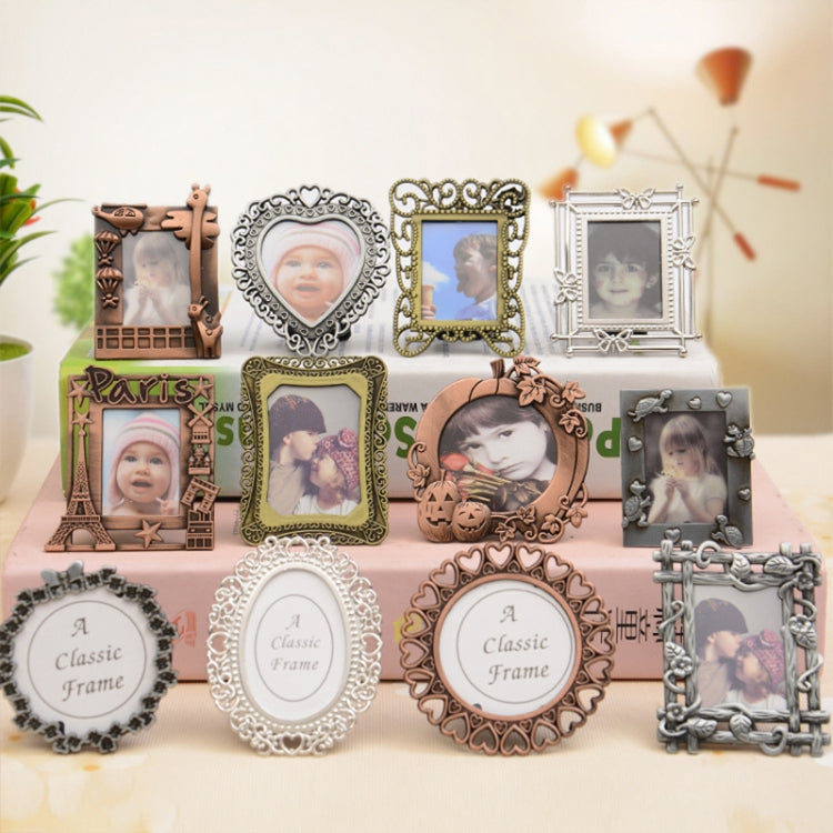 2 PCS Creative Metal Vintage Photo Frame(Lace Heart)