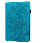 Lace Flower Embossing Pattern Horizontal Flip Leather Case with Holder & Card Slots & Wallet & Photo Frame & Sleep / Wake-up Function For iPad 9.7 2018 / 9.7  2017 / Air 2 / Air(Blue)