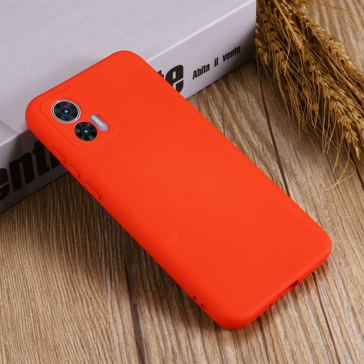For Motorola Edge 30 Lite 5G / 30 Neo 5G Pure Color Liquid Silicone Shockproof Phone Case(Red)