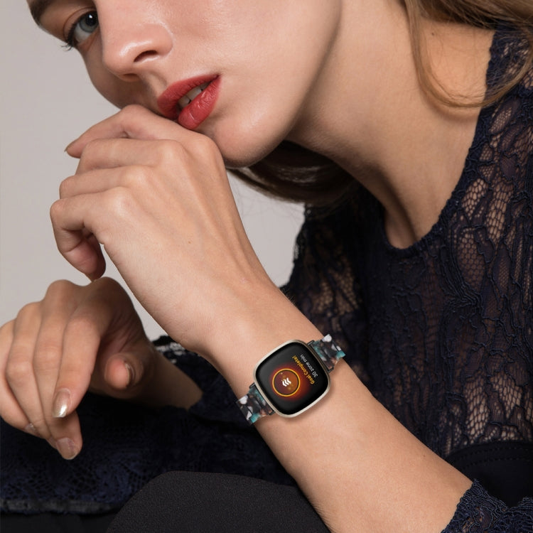 For Fitbit Versa 4 / Sense 2 Universal Resin Watch Band(Blue Flower)