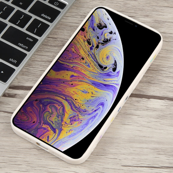 For iPhone 8 Plus / 7 Plus Milk Tea Astronaut Pattern Liquid Silicone Phone Case(Ivory White)