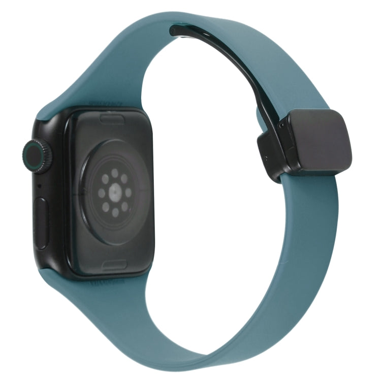 For Apple Watch 8 41mm Magnetic Buckle Slim Silicone Watch Band(Light Green)