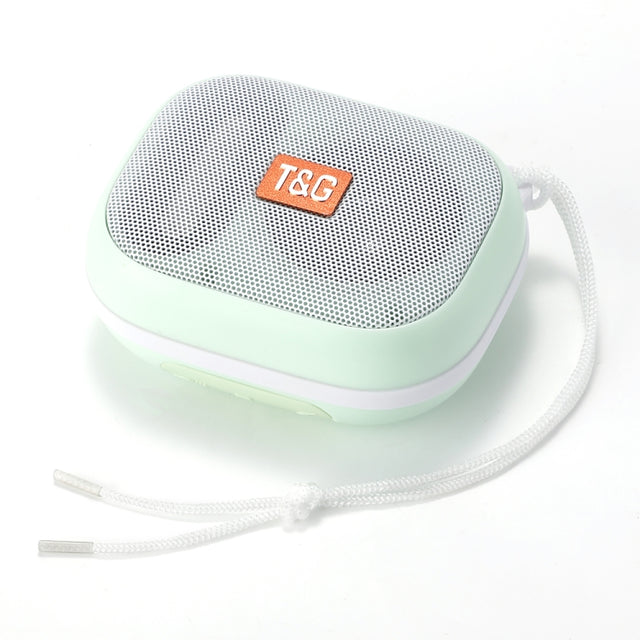 T&G TG-394 Outdoor TWS Wireless Bluetooth IPX7 Water-resistant Speaker(Green)