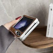 For Samsung Galaxy Z Flip5 Skin Feel Leather Texture MagSafe Pearlescent Paint Shockproof Phone Case(Black)