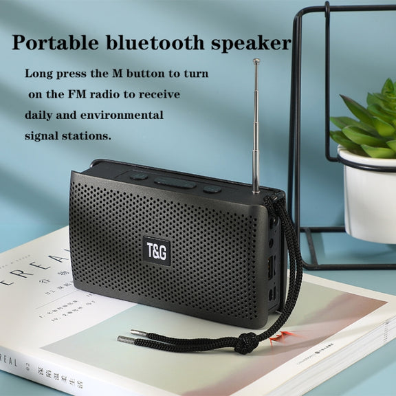 T&G TG282 Portable Bluetooth Speakers with Flashlight, Support TF Card / FM / 3.5mm AUX / U Disk / Hands-free Call(Green)