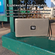 T&G TG282 Portable Bluetooth Speakers with Flashlight, Support TF Card / FM / 3.5mm AUX / U Disk / Hands-free Call(Green)