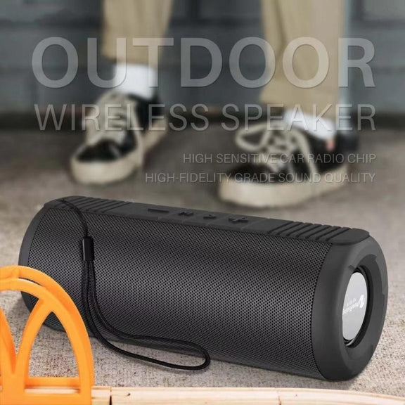 NewRixing NR9019 TWS Portable Stereo Bluetooth Speaker Support TF Card / FM(Red)