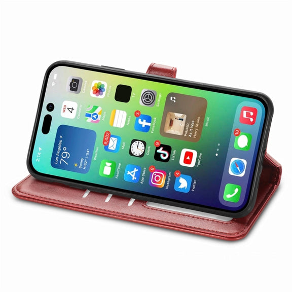 For iPhone 15 Plus Retro Solid Color Buckle Leather Phone Case(Red)