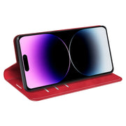 For iPhone 15 Pro Max Retro-skin Magnetic Suction Leather Phone Case(Red)