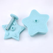4 in 1 Three-Dimensional Fondant Biscuit Embossing Mold Push-Type Cake Mold Random Style Delivery