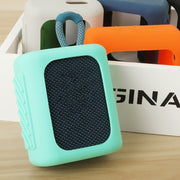 For JBL GO3 Bluetooth Speaker Silicone Cover Portable Protective Case with Carabiner(Black)
