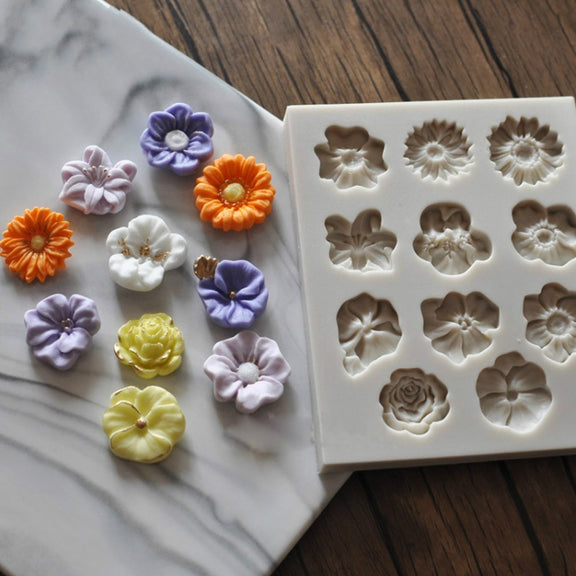 2 PCS Fondant Cake Silicone Mold Chocolate Mold DIY Trumpet Flower Sun Flower Baking Decoration(Gray)